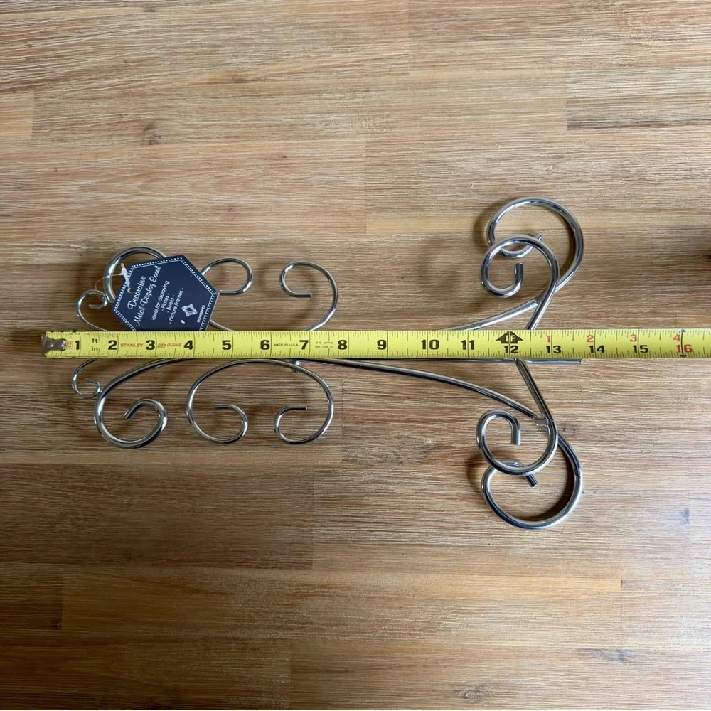 14” Decorative Metal Display Easel Scroll Design Silver Color Plates Books Pics